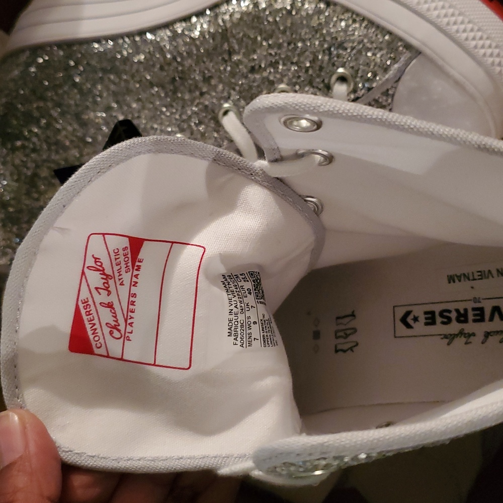 Converse. ( Ea) Flash. $80 First Pair - image 3